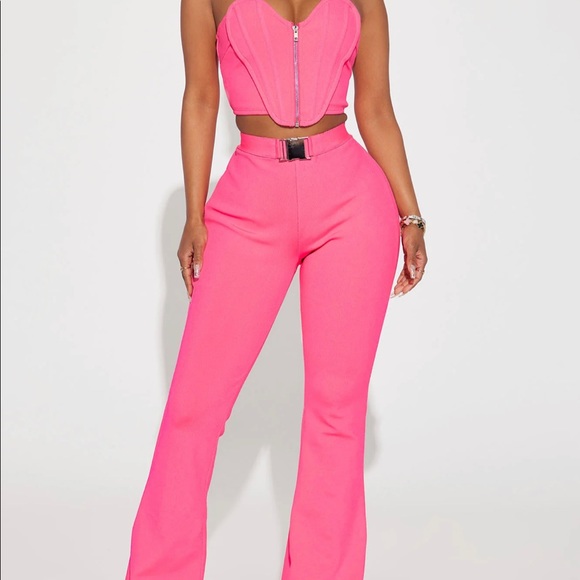 Two piece pink pant set with crop top - Picture 1 of 2